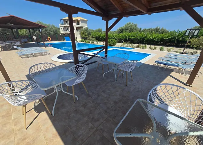 Amarandos Apartahotel 3*