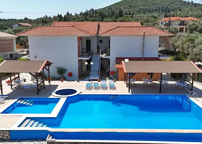 Aparthotel Amarandos